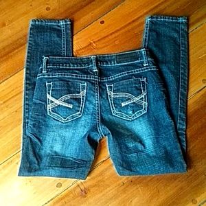 Twenty-one black jeans.